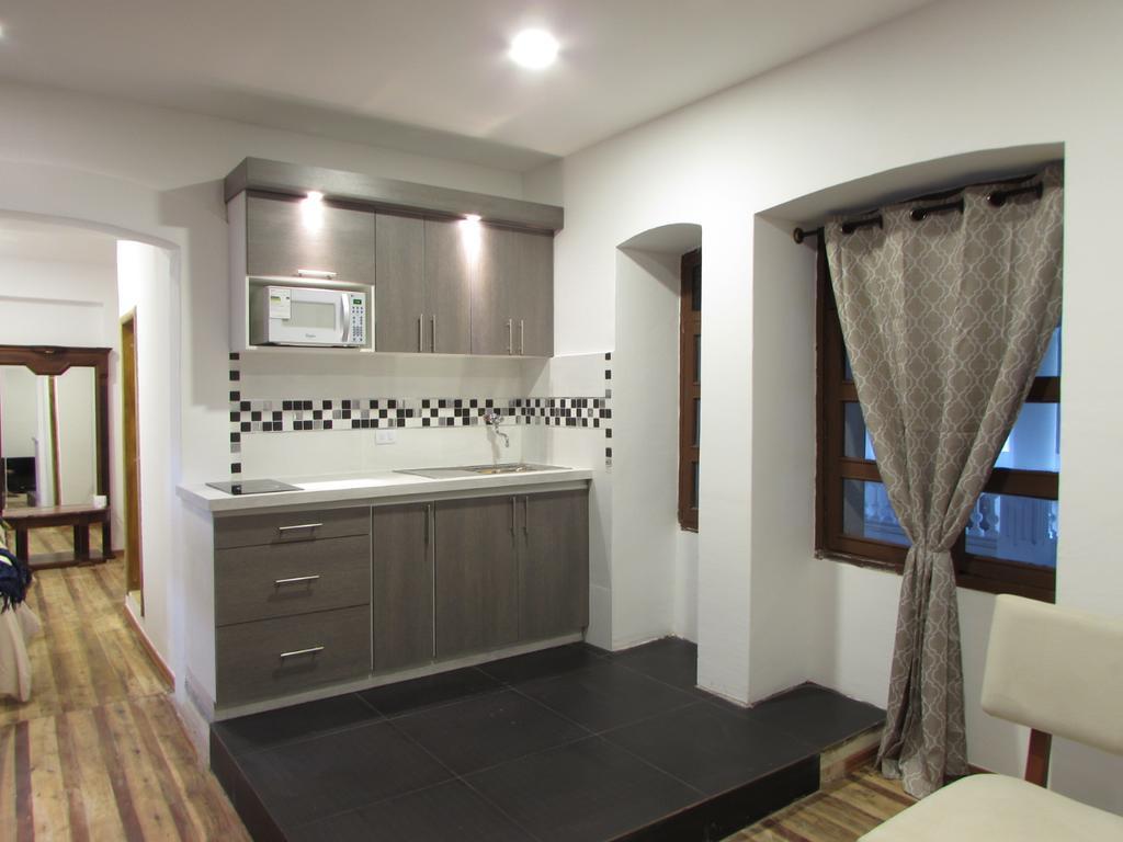 San Blas House & Suites Кито Экстерьер фото