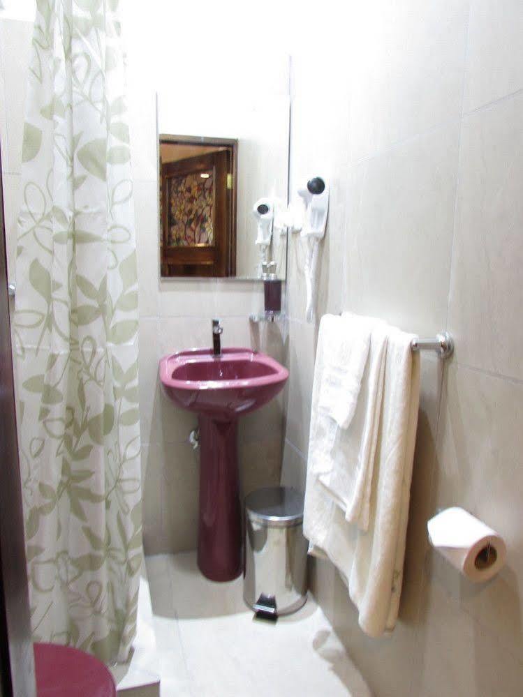 San Blas House & Suites Кито Экстерьер фото