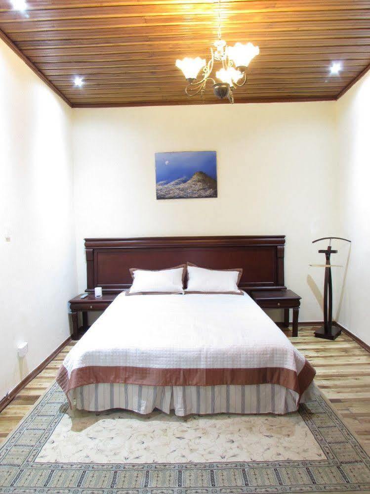 San Blas House & Suites Кито Экстерьер фото